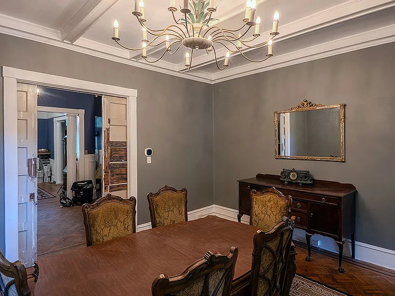 2222 Linden Ave — Photo 13