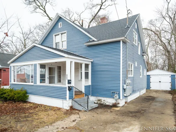296 W Larch Ave, Muskegon, MI 49441