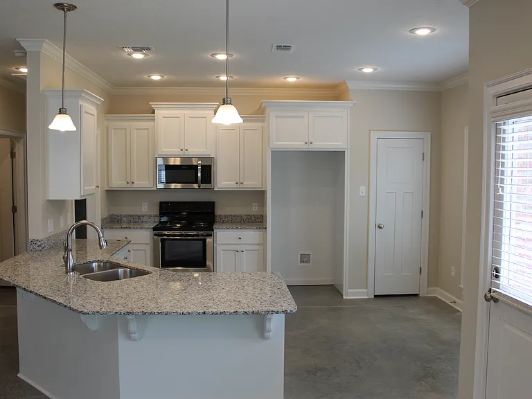 7 Haley Renee Dr — Photo 3