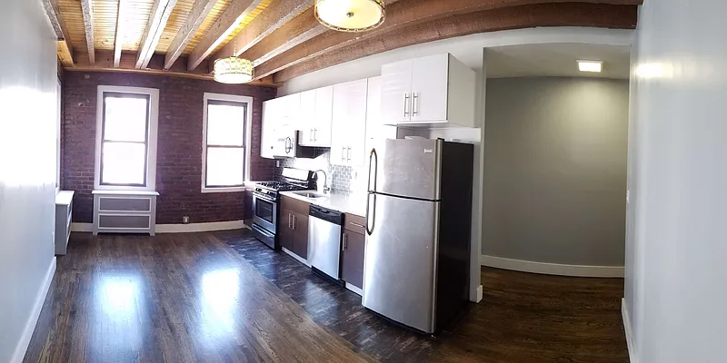 Rented by Smart NY Realty LLC | media 1