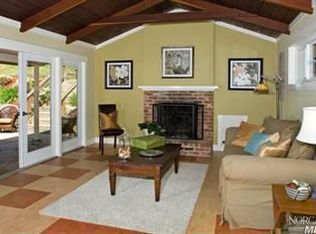 9 Almenar Dr, Greenbrae, CA 94904