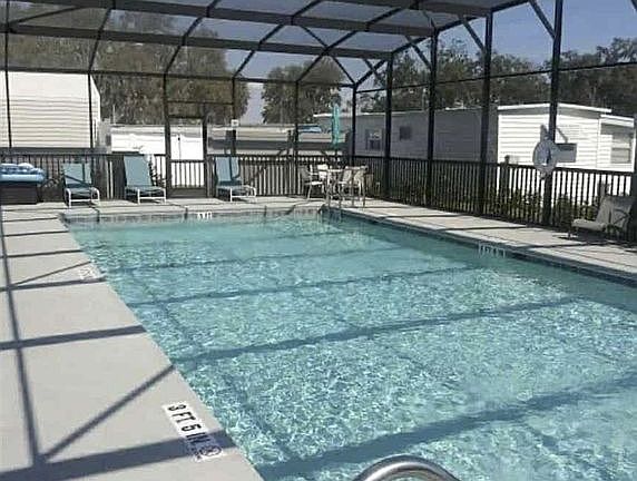 4th image of 153 Live Oak Dr #153