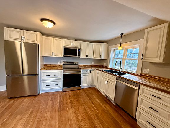 5th image of 24 Providence St #24A