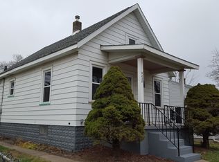 3238 Sunnyside Ave, Davenport, IA 52802