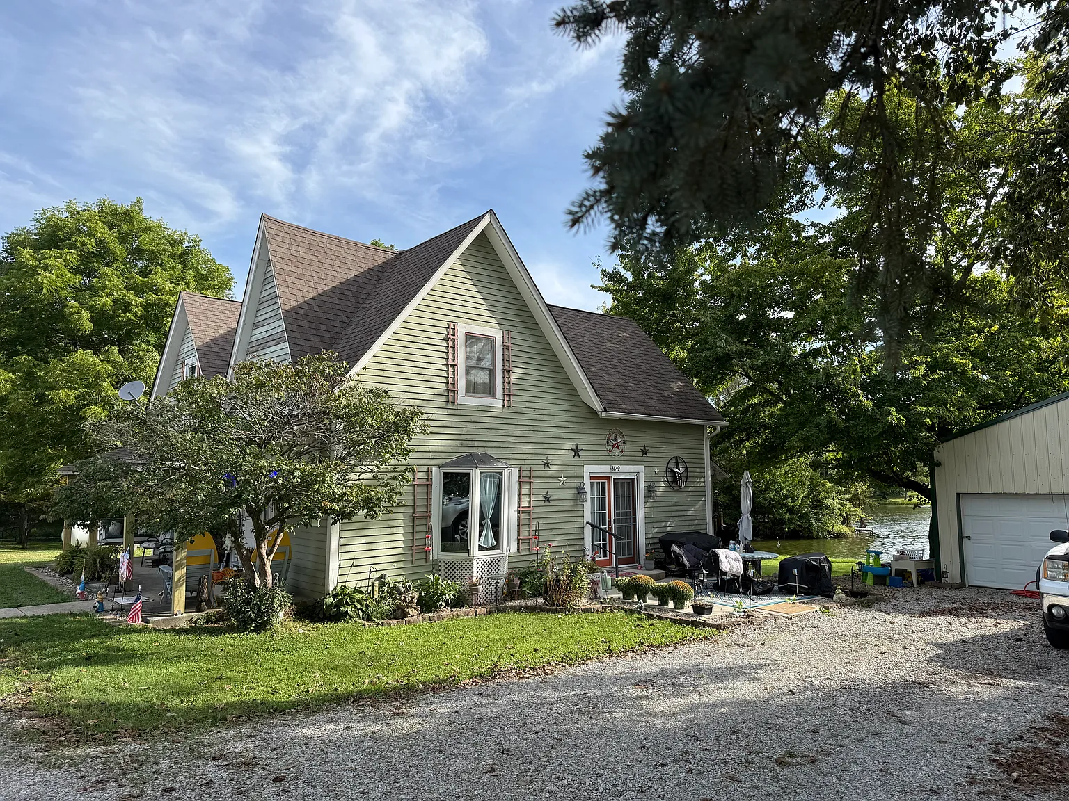 3 bed, 2100 sqft, $1,800 — Photo 4