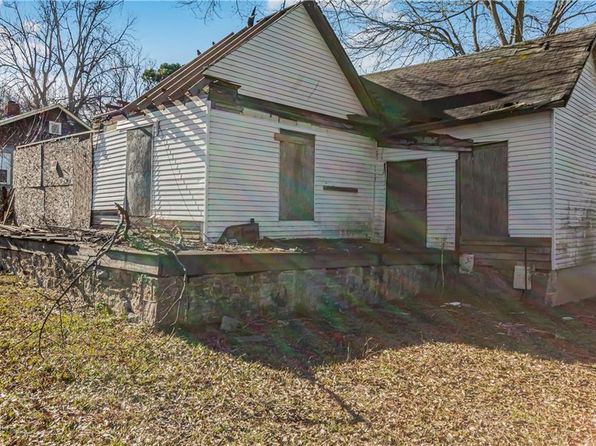 6834 E Church St, Lithonia, GA 30058
