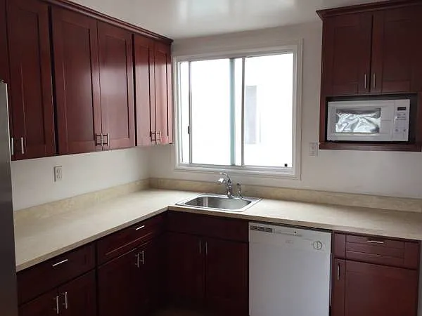 2 bed, 1300 sqft, $4,800 — Photo 4