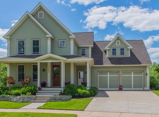 14382 Poets Grn, Hugo, MN 55038