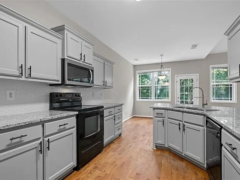 3516 Lori Ln — Photo 26