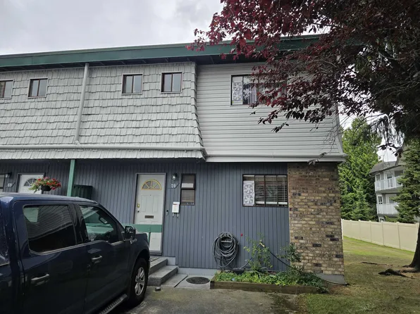 10806 152nd St #70, Surrey, BC V3R 4H2