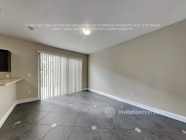 15050 SW 9th Ter — Photo 7