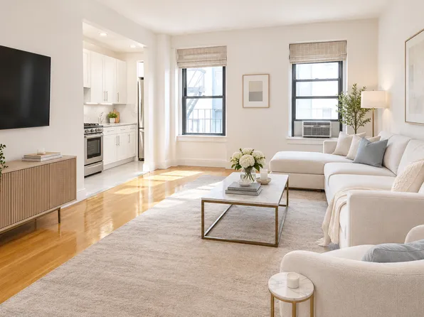 135 East 50th Street image 1 of 6
