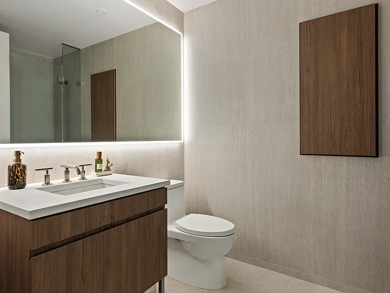 1026 3rd Ave #3D — Photo 6