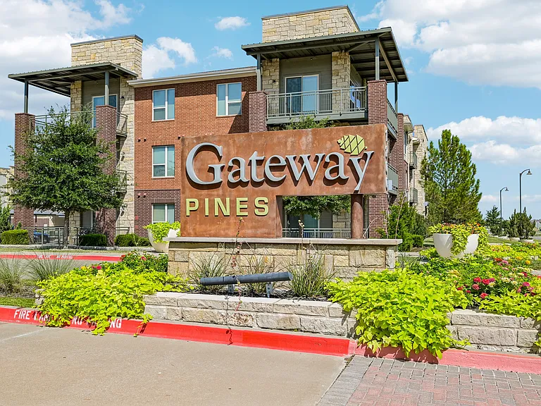 Gateway Pines — Photo 53