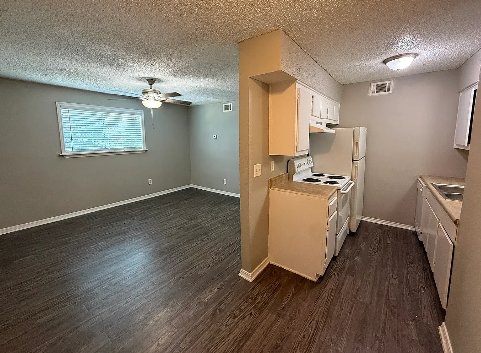 Parmele Park Apartments — Photo 1