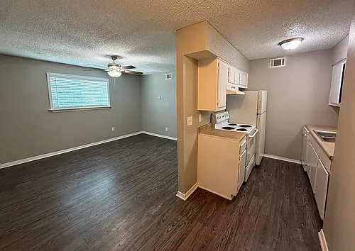Parmele Park Apartments Photo 1