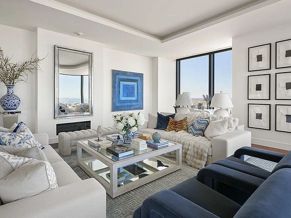 4th image of 1 Dalton St APT 5602