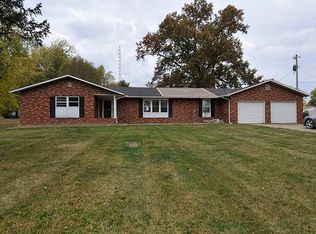 275 N Wine St, Lyons, IN 47443