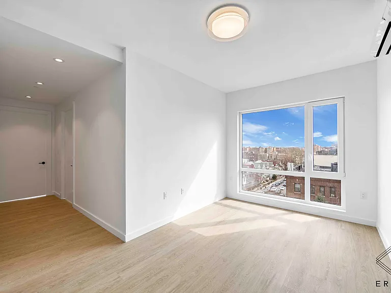 335 Linden Blvd #4D — Photo 4
