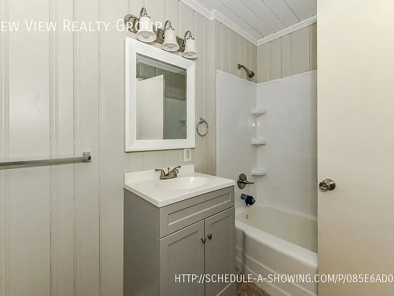 217 Bennett St — Photo 17