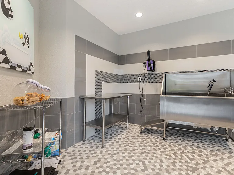 Art Avenue Apartments — Photo 30