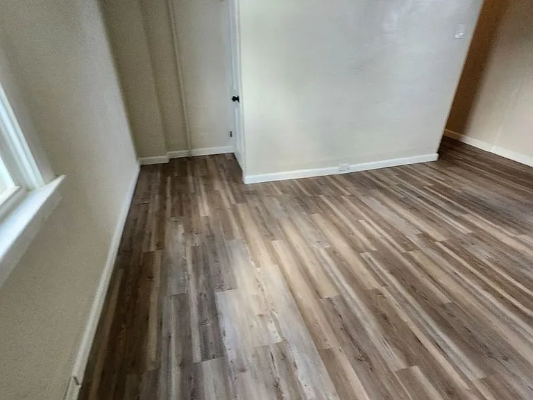 812 Spring St — Photo 3