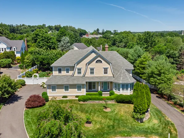 14 Sandy Hill Terrace, Westport, CT 06880