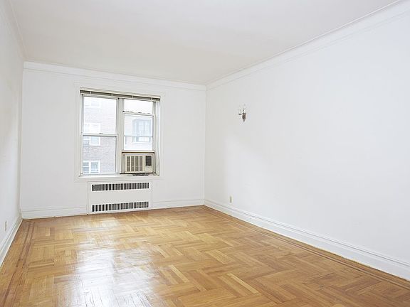 2nd image of 140 8th Ave APT 4G