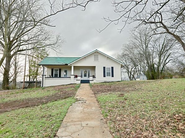 313 Spring St, Wartrace, TN 37183