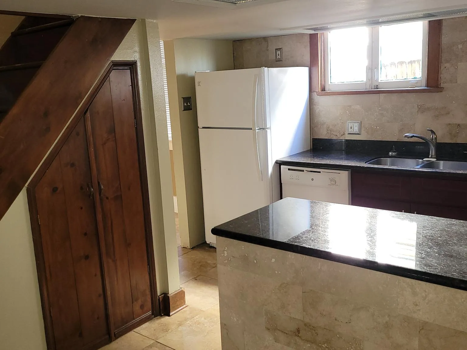 103 Vallette St — Photo 3