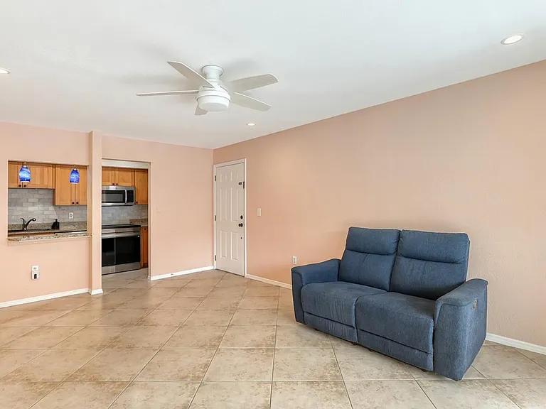 631 N Orange Ave #208 — Photo 7