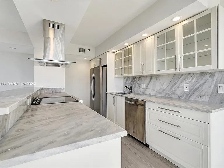 1000 Island Blvd #707 — Photo 20