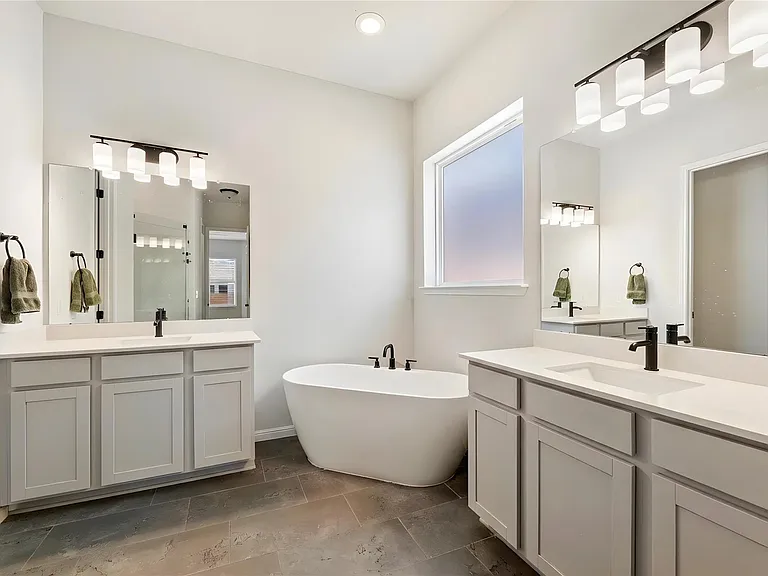 8204 Orizzonte St — Photo 31