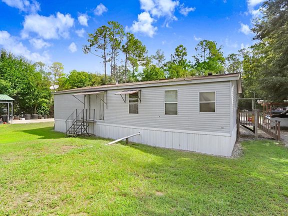 3rd image of 2110 Creekwood Run