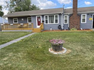 136 Vineyard Rd, Warwick, RI 02889