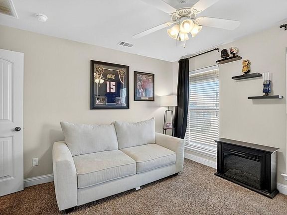 5th image of 1203 Red River Ln