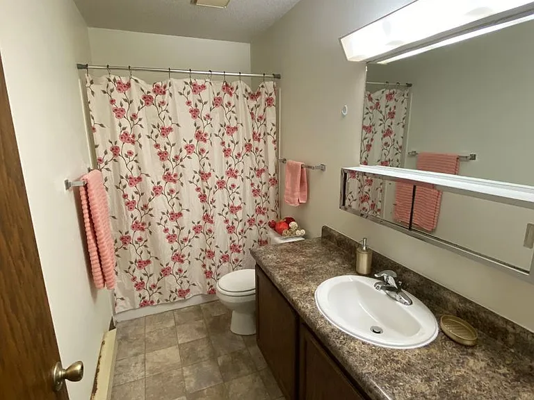 1502 E Gateway Cir S — Photo 5