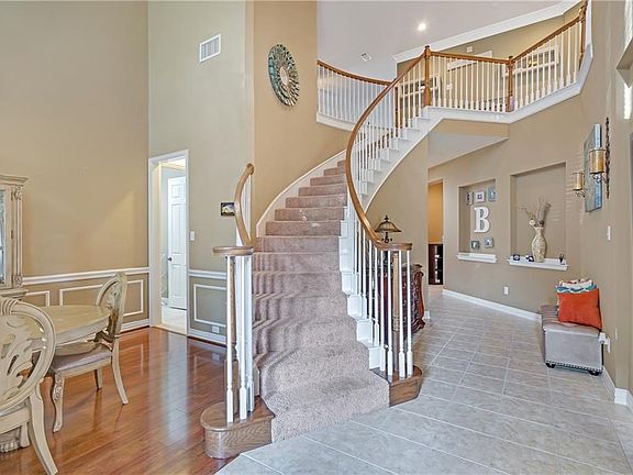 4th image of 7950 Wister Dr