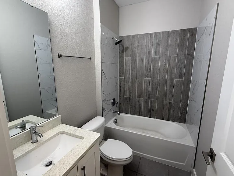 105 Zinnia Ln — Photo 13