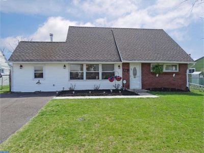 82 Indian Red Rd, Levittown, PA, 19057