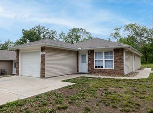 901 W Market St, Warrensburg, MO 64093