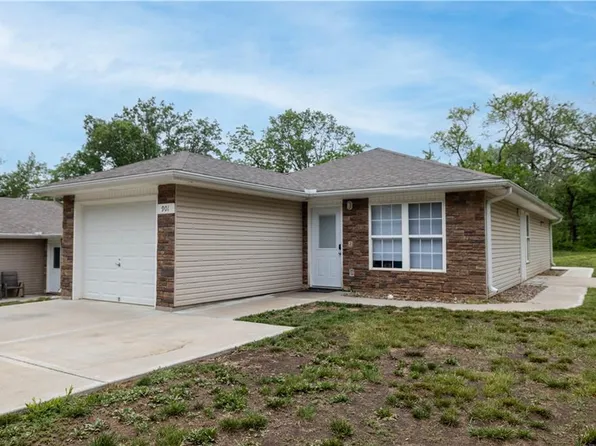 901 W Market St, Warrensburg, MO 64093