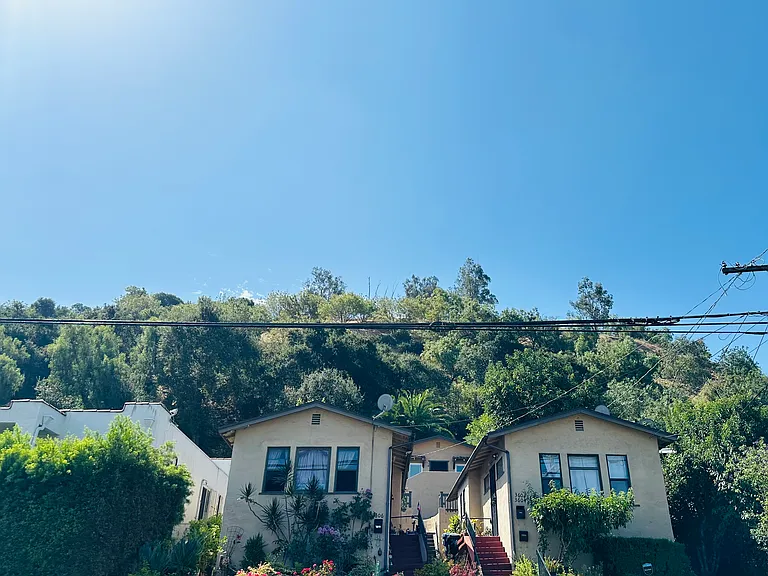 3604 N Griffin Ave — Photo 2