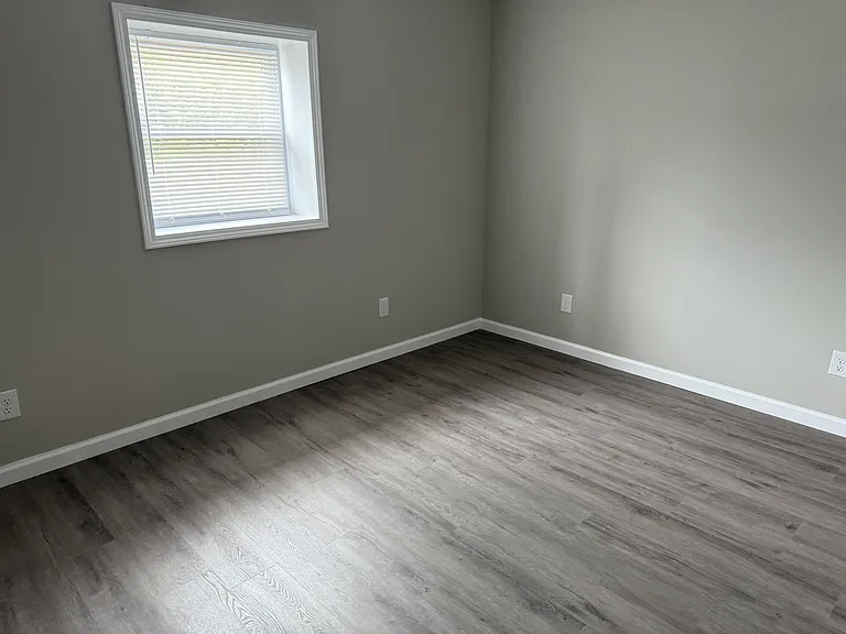 1309 Main St E #15 — Photo 3