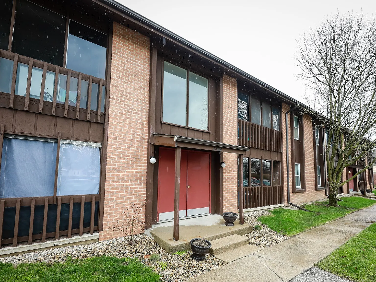 District on Wheeling — Photo 3