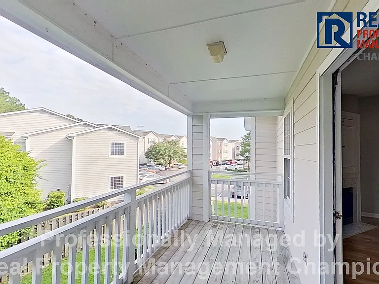705 Summertime Ln #G — Photo 19