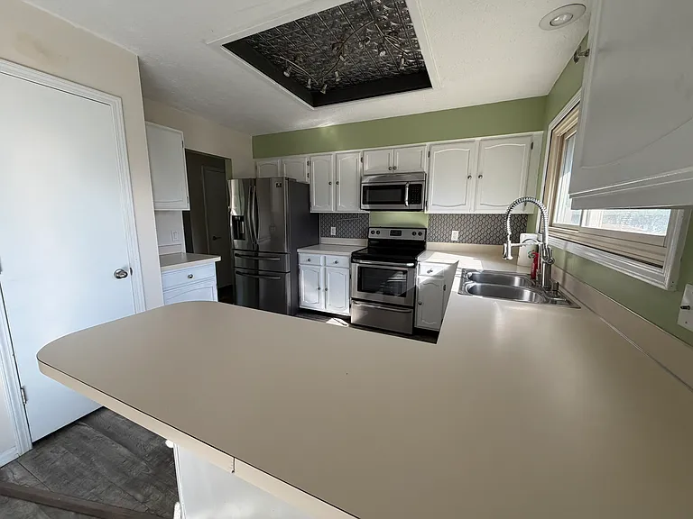 13203 Courtney Dr — Photo 12