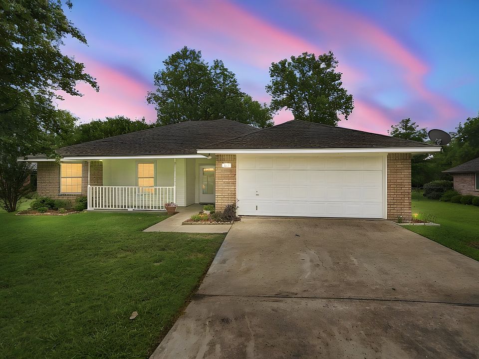 1st image of 122 Lynnie Penny Ln