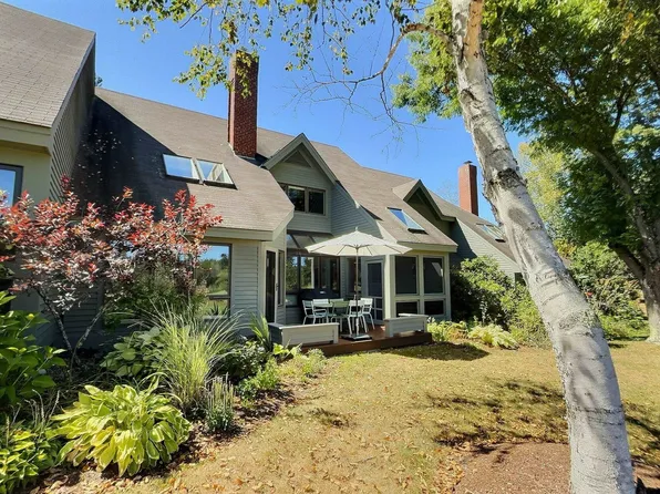 10 Seasons Condominiums, New London, NH 03257