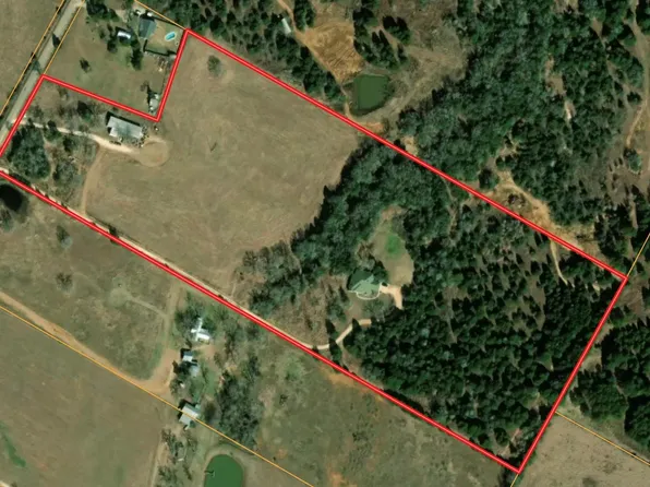 741 Knobbs Rd, McDade, TX 78650